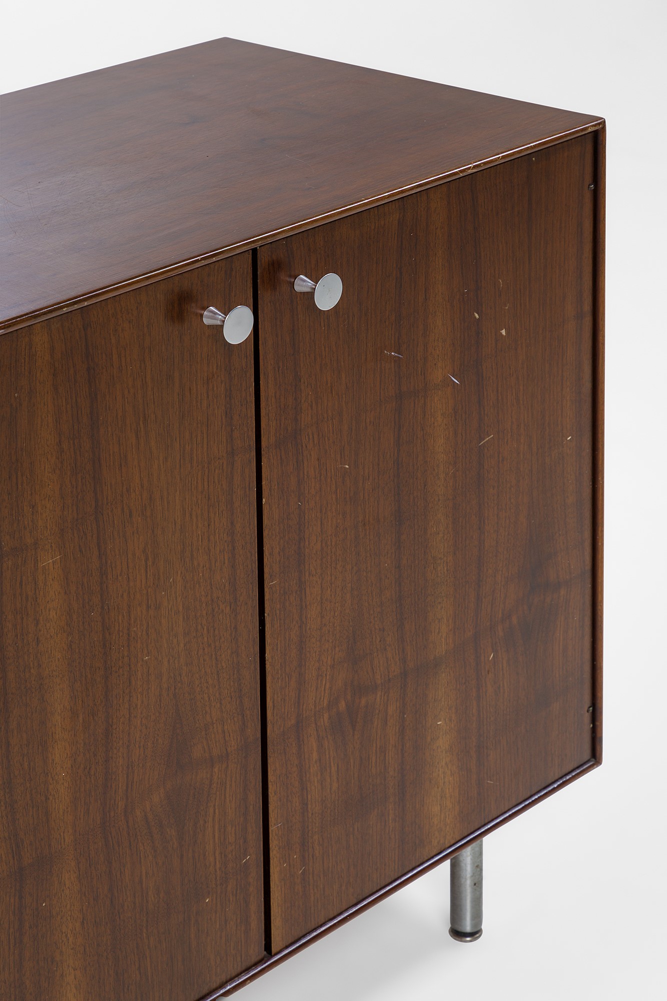 Cabinet, legno impiallacciato e metallo cromato, 1960 ca.