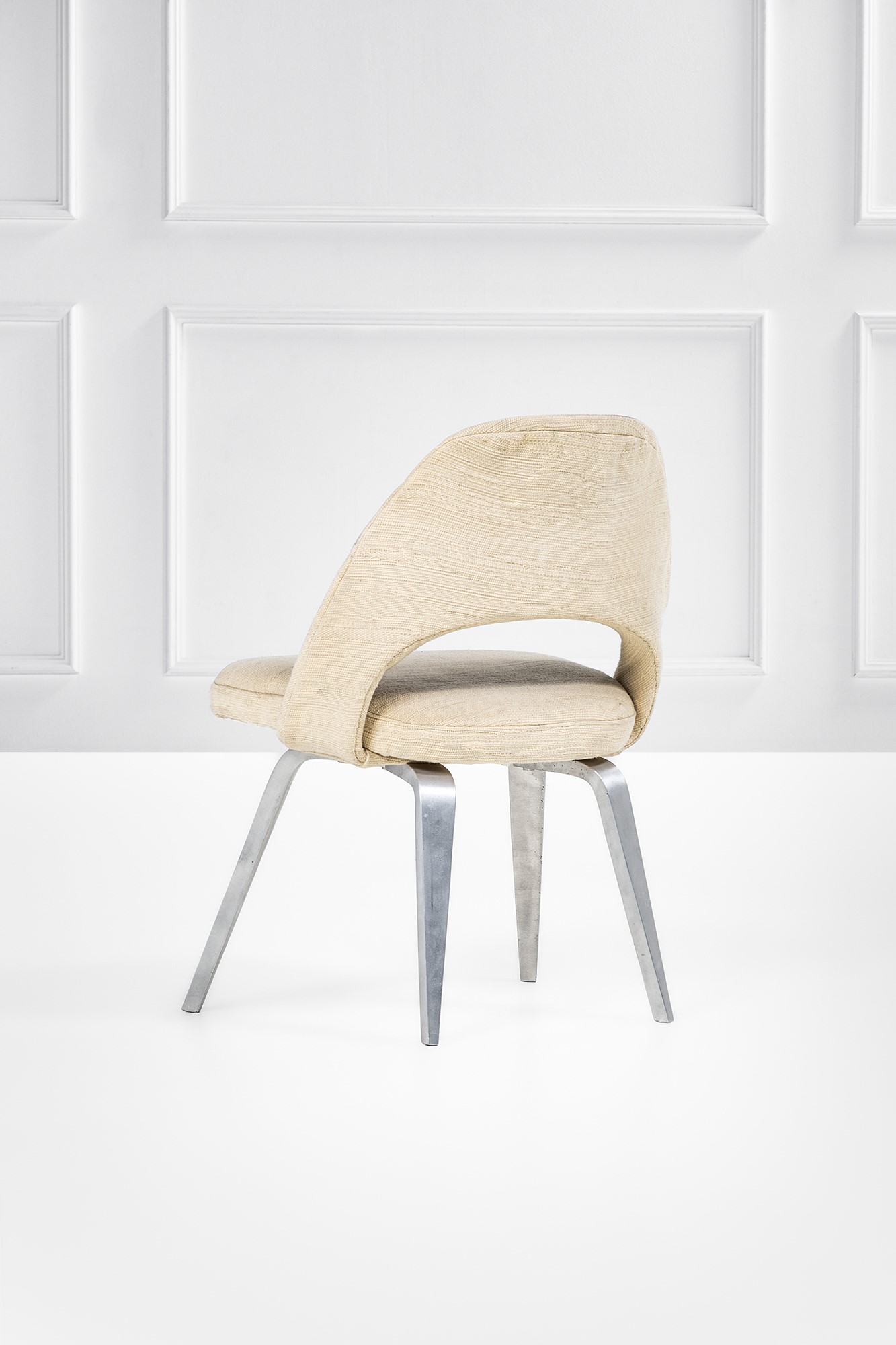 Eero Saarinen - Quattro sedie “Conference Chair Relax” (modello 1946–1950)
