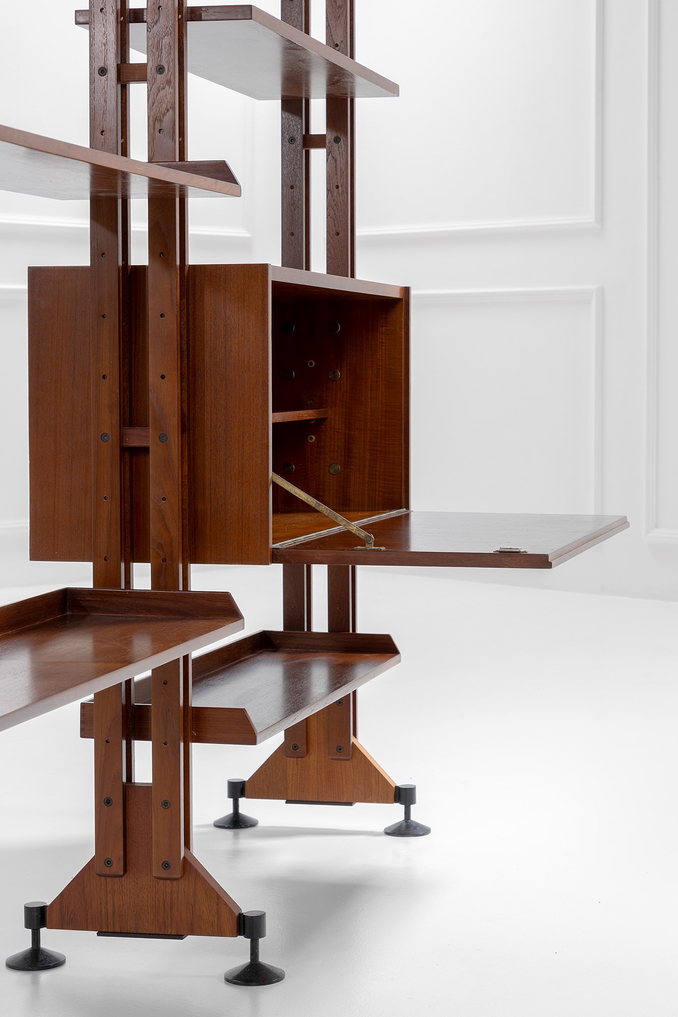 Franco Albini, Franca Helg - Libreria Autoportante a Due Campate Mod. Lb10