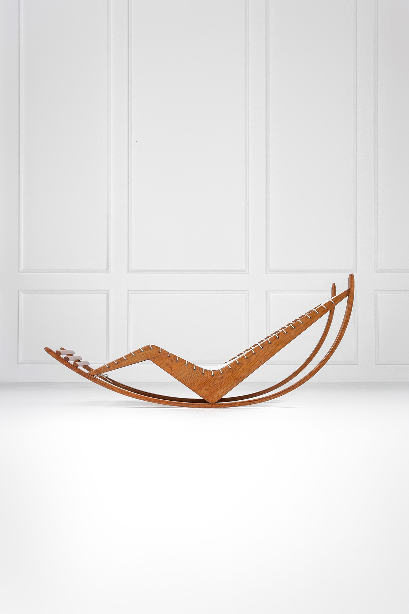 Franco Albini - Chaise longue a dondolo (legno curvato e tessuto), 1940 ca.