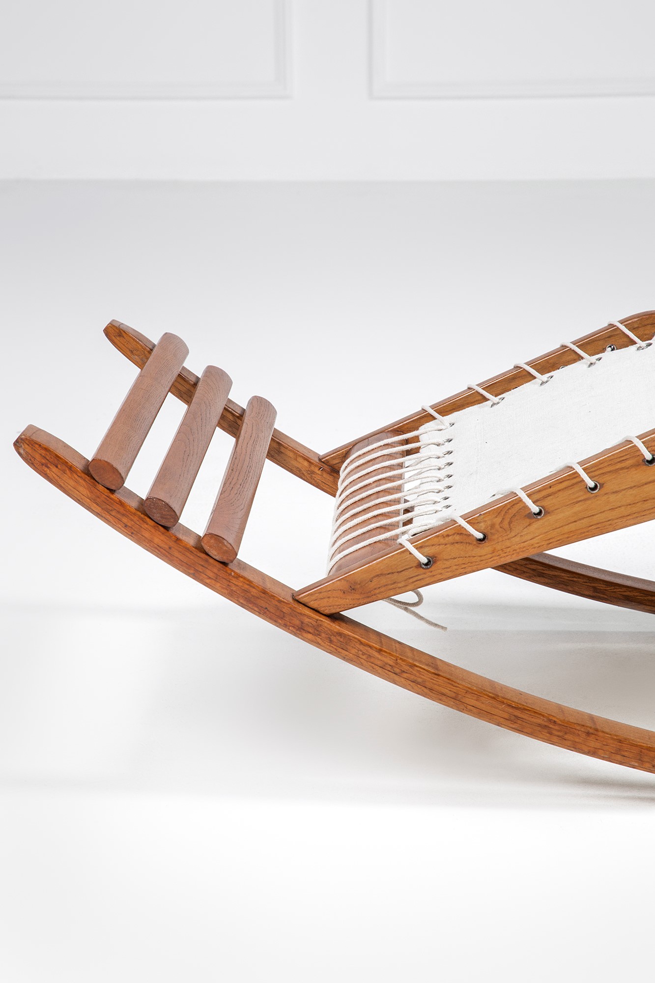 Franco Albini - Chaise longue a dondolo (legno curvato e tessuto), 1940 ca.