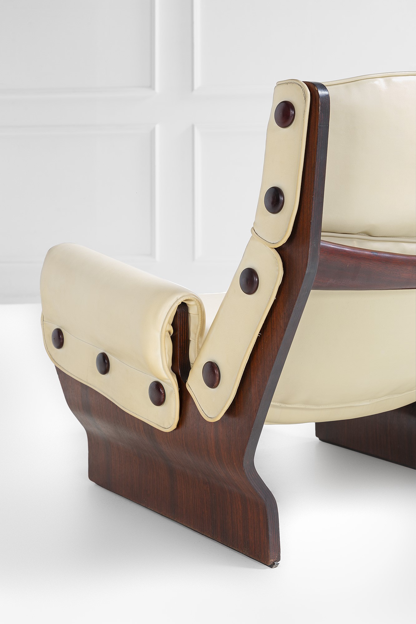 Osvaldo Borsani - Due Poltrone Mod. Canada