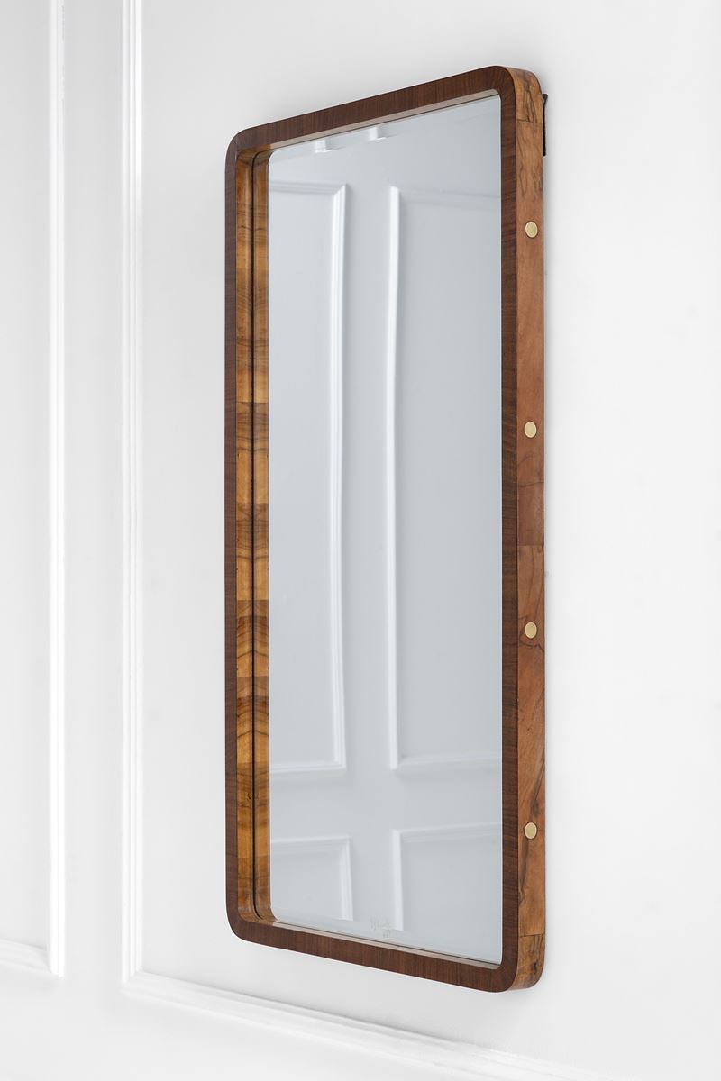 Specchio da parete, legno impiallacciato in radica e ottone, vetro specchiato con molatura (circa...