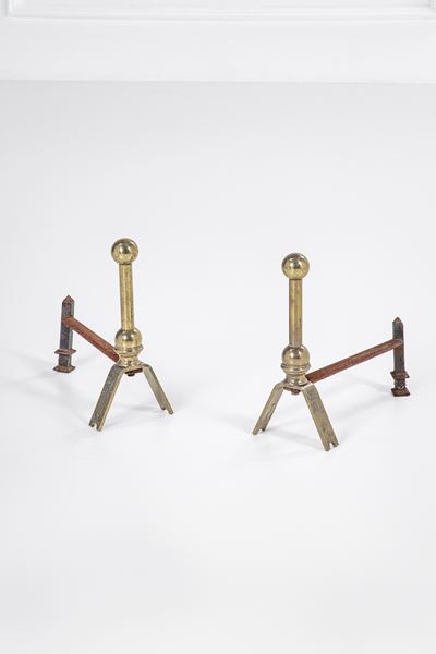 Coppia di alari, ottone lucido e ferro