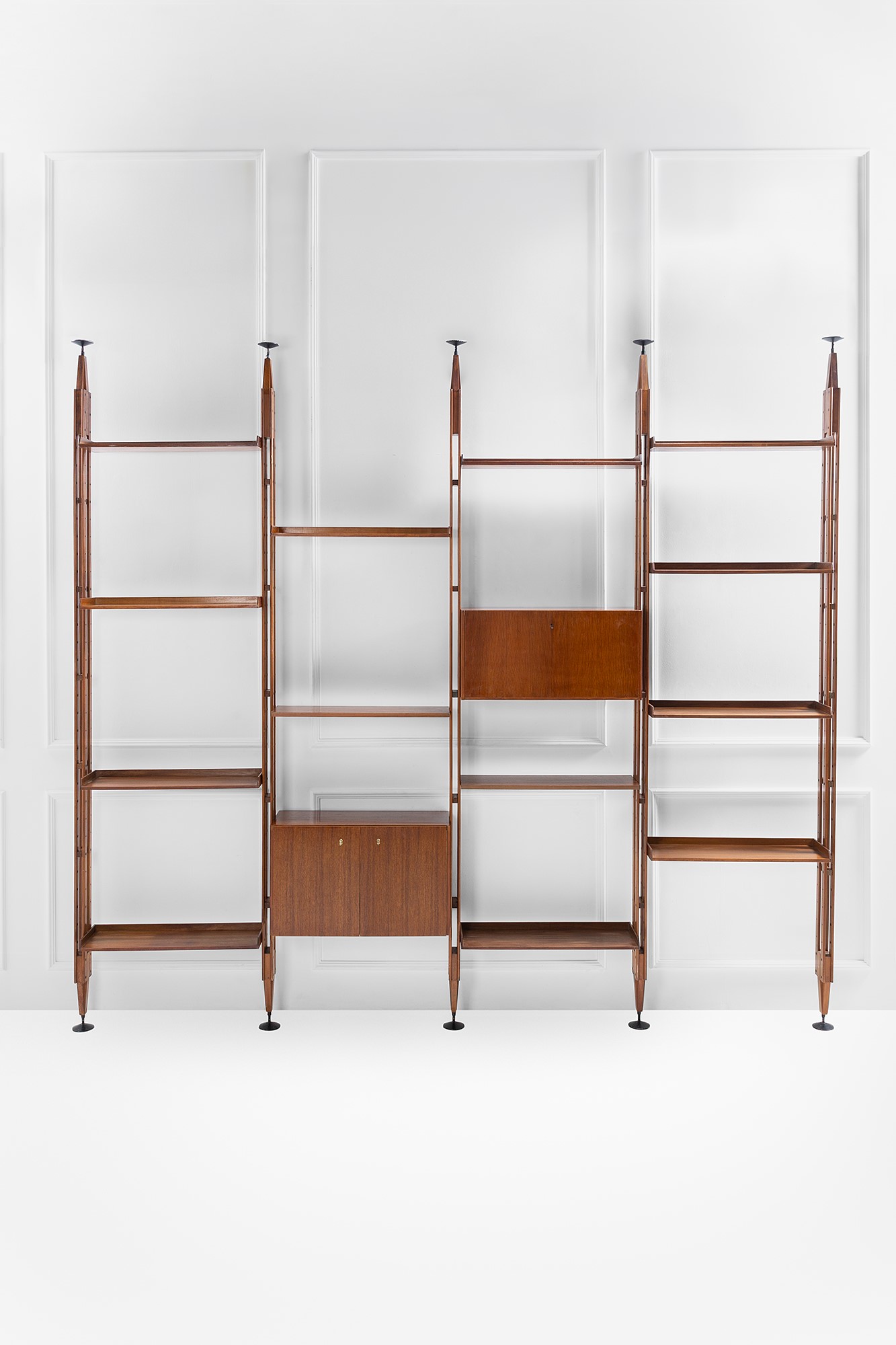 Franco Albini - Libreria modello LB7 a quattro campate