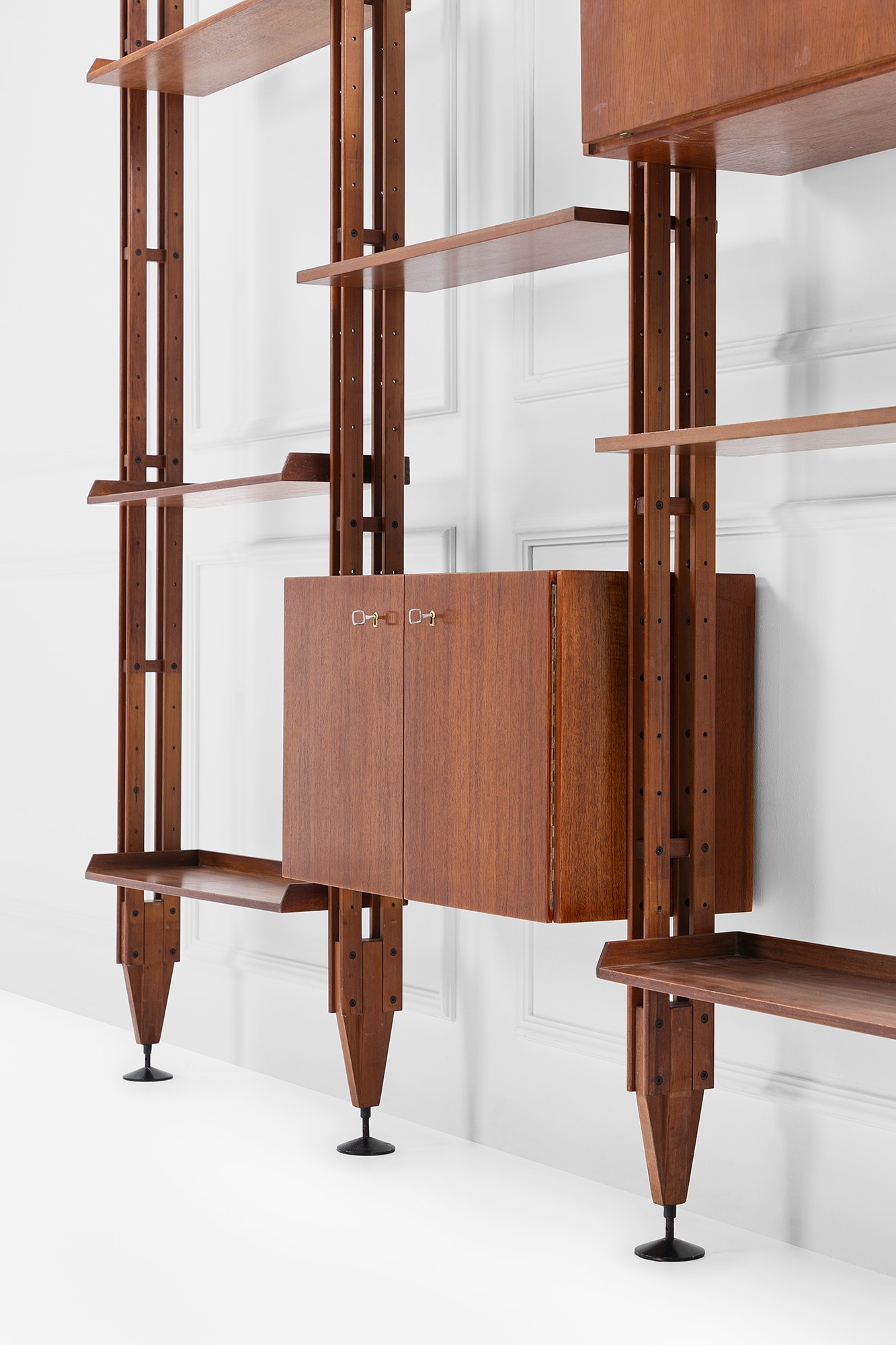 Franco Albini - Libreria modello LB7 a quattro campate