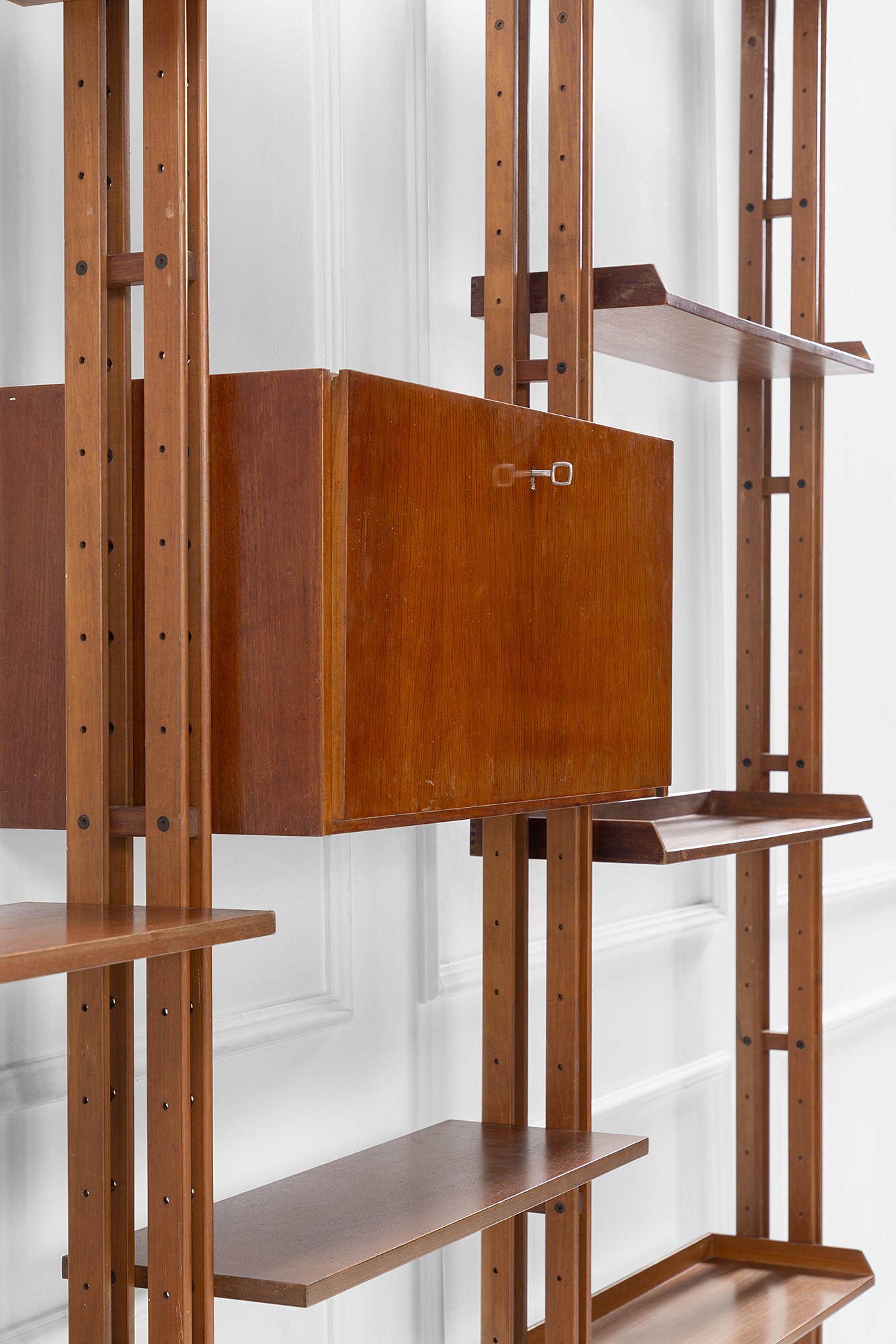 Franco Albini - Libreria modello LB7 a quattro campate