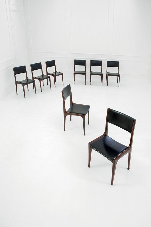 Carlo De Carli : Otto sedie mod. 693
Legno di   - Asta Design - Incanto Casa d'Aste e Galleria
