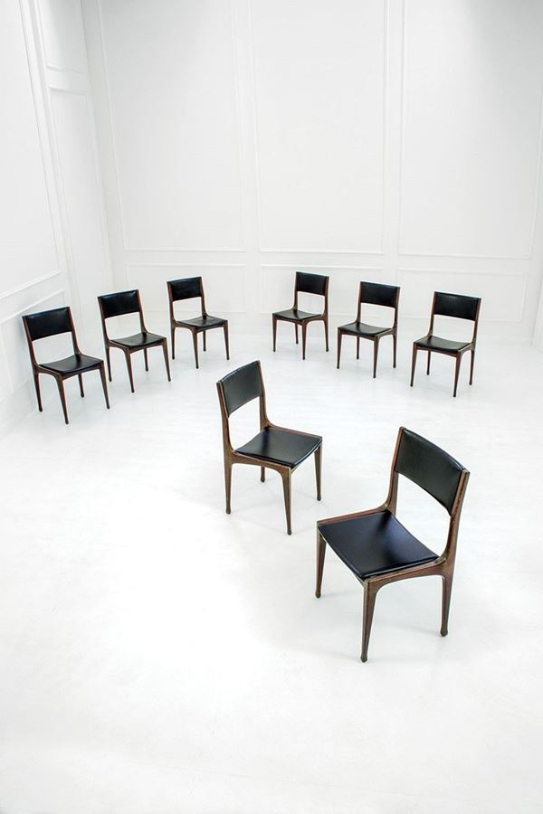 Carlo De Carli : Otto sedie mod. 693
Legno di   - Asta Design - Incanto Casa d'Aste e Galleria