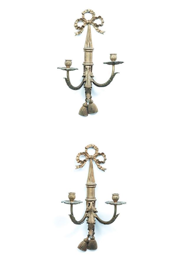 Coppia di appliques a due luci