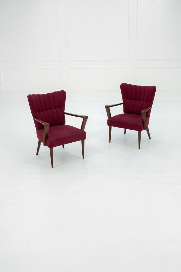 Osvaldo Borsani : Due poltrone
Legno di noce ti  - Auction Design - Incanto Casa d'Aste e Galleria