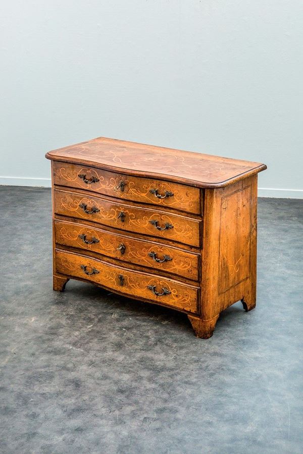 Com&#242; in noce, fronte mosso a q  - Auction Antiquariato - Incanto Casa d'Aste e Galleria