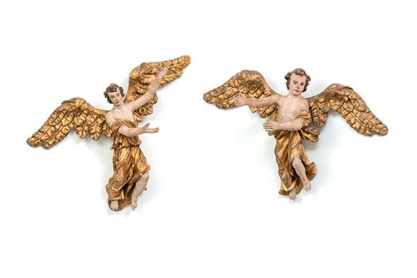 Coppia di angeli in legno scol  - Asta Antiquariato - Incanto Casa d'Aste e Galleria