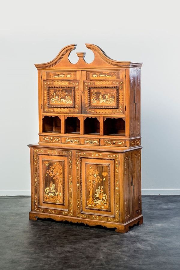 Doppio corpo lastronato in noc  - Auction Antiquariato - Incanto Casa d'Aste e Galleria