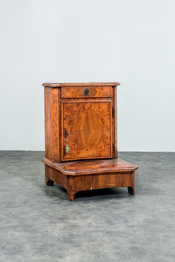 Inginocchiatoio lastronato in   - Asta Antiquariato - Incanto Casa d'Aste e Galleria