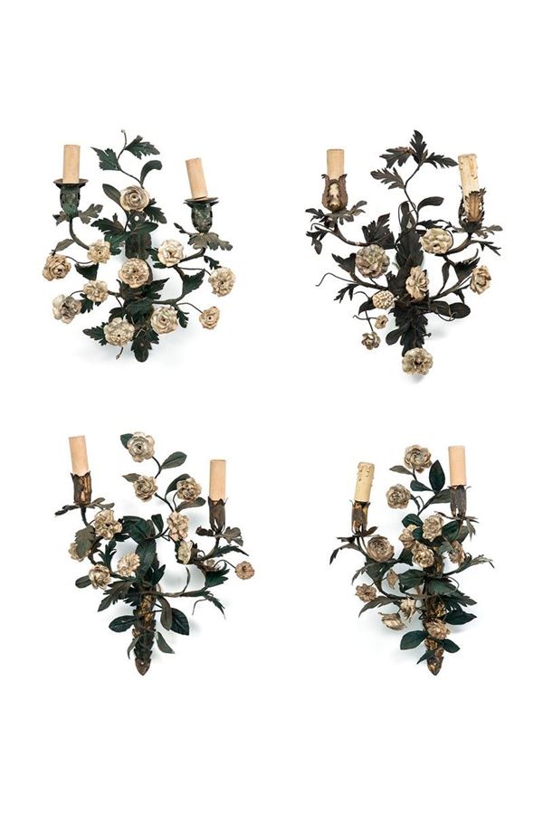 Quattro appliques a due luci i  - Auction Antiquariato - Incanto Casa d'Aste e Galleria