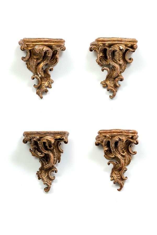 Quattro rare mensoline in legn  - Asta Antiquariato - Incanto Casa d'Aste e Galleria